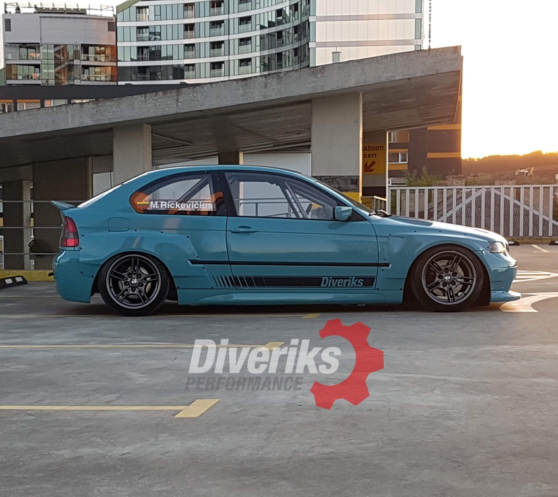 (Ducktail) Kanatsız Gövde Kiti